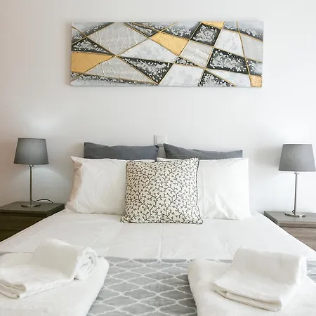 Apartamento Moinho Viegas * Лагуш